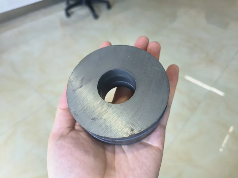 Size of 80mm toroidal ring ferrite in hand