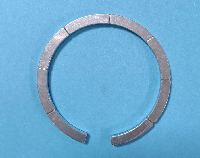 C-shaped 8-piece galvanized arc magnet