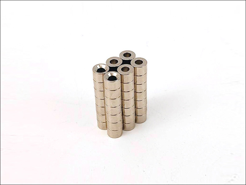 round shaped countersunk neodymium magnet