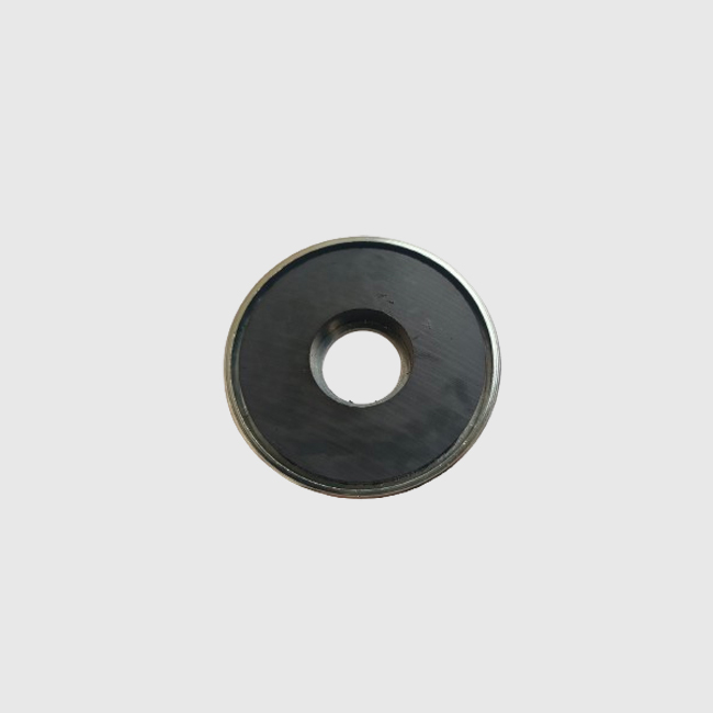 67mm od x 9.5mm thick x 20mm hole ceramic pot magnet