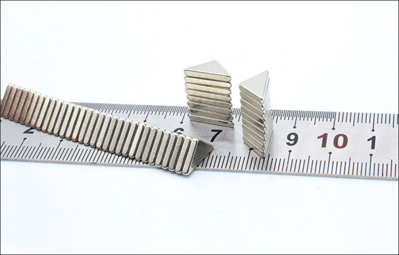 special customized triangular neodymium magnets 10mm