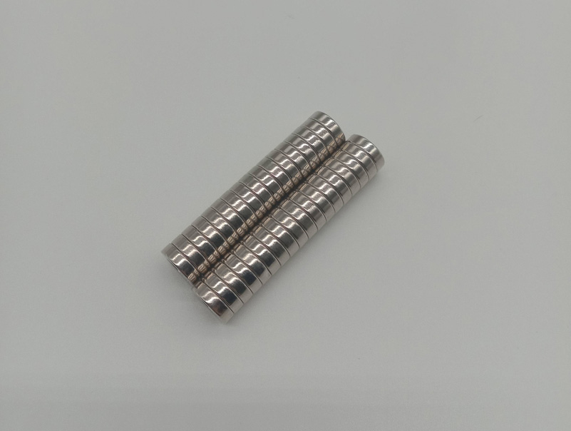 Bright Nickel Coated NdFeB Disc Magnets