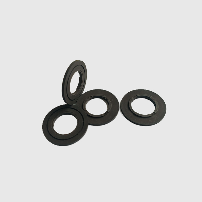 Injection molded multipole ring magnets for encode