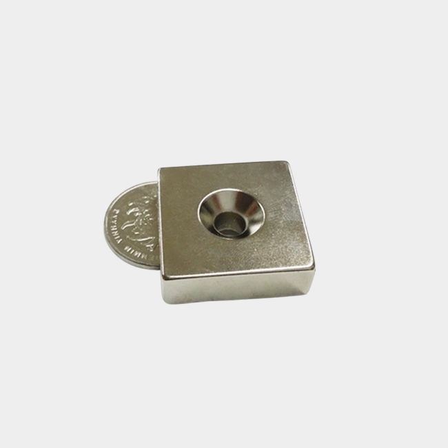 40mm wide square magnet with countersunk hole 10mm thick