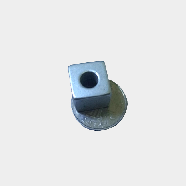 15mm Strong Cube Magnet with 7mm Hole 15x15x15mm